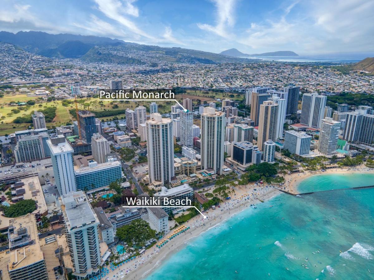Steps To Waikiki Beach! Newly Renovated With 75" Tv ホノルル エクステリア 写真
